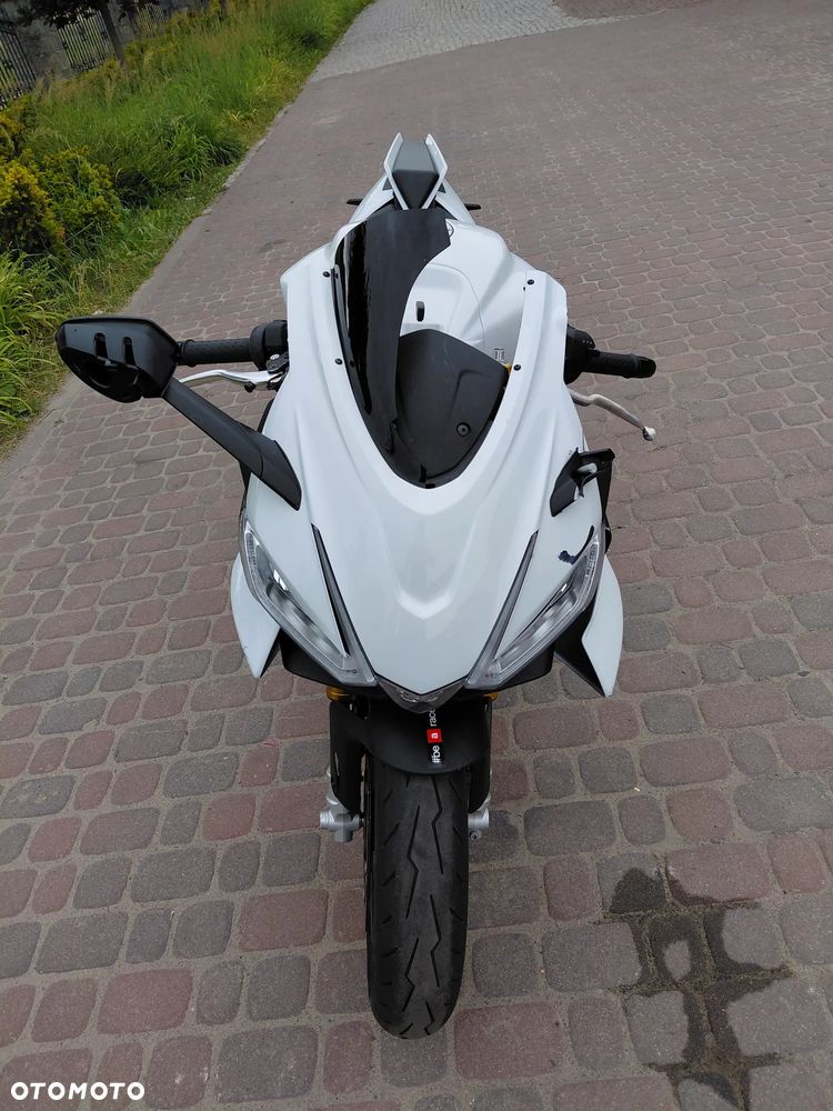 Aprilia RS - 8