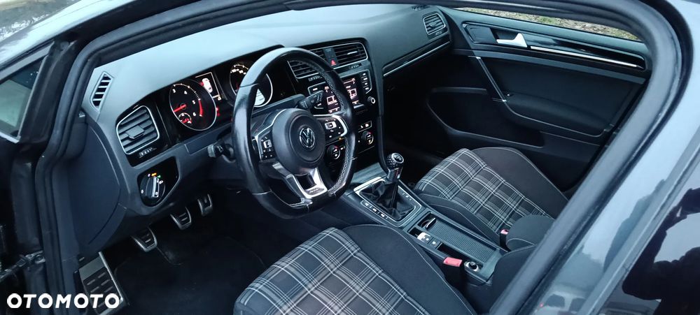 Volkswagen Golf GTD BlueMotion Technology - 14