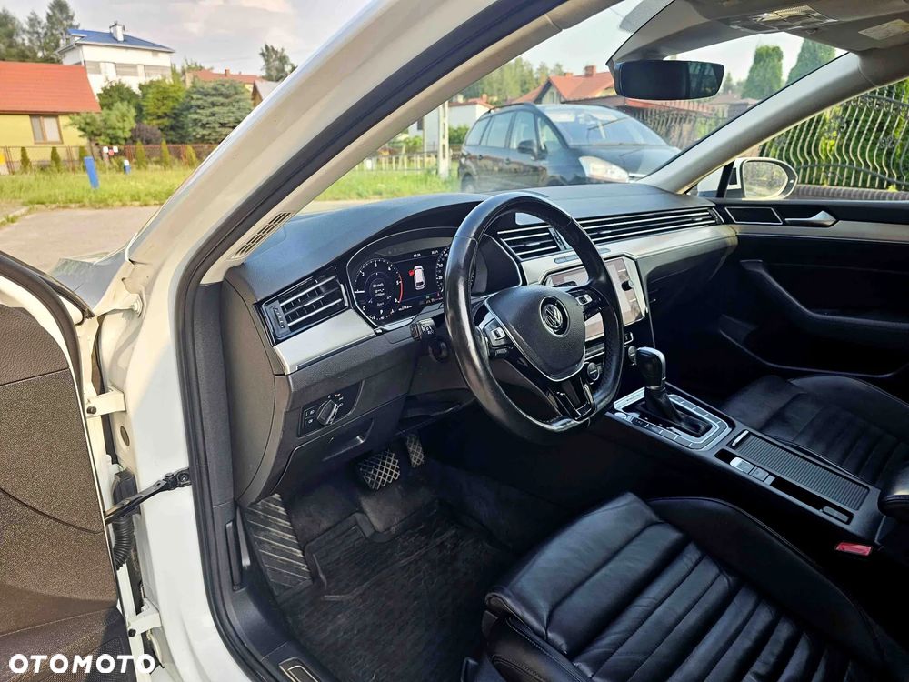 Volkswagen Passat Variant 2.0 TDI SCR 4Motion DSG (BMT) Highline - 16