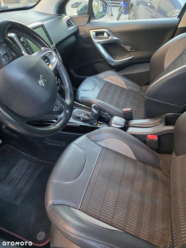 Peugeot 2008 e-HDi FAP 92 STOP & START Allure - 18