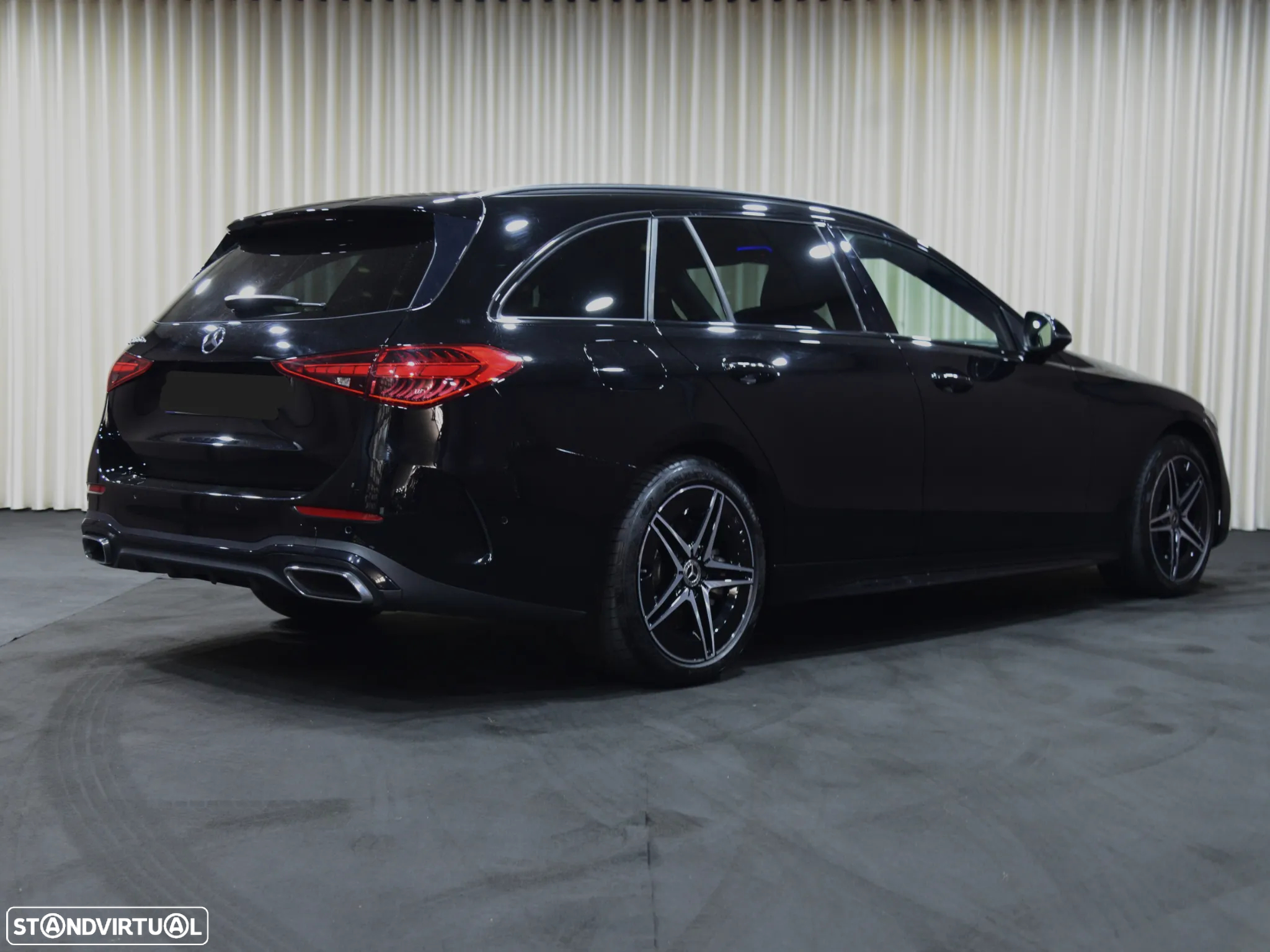 Mercedes-Benz C 300 e AMG Line - 4