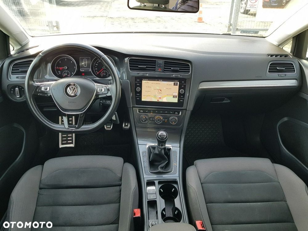 Volkswagen Golf Variant 2.0 TDI 4Motion (BlueMotion Tech) Highline - 12