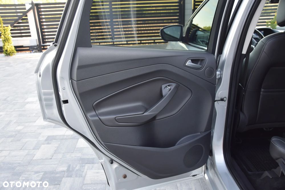Ford Kuga 2.0 TDCi 4WD Titanium - 19