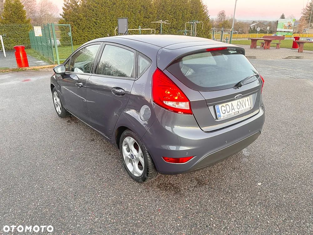 Ford Fiesta 1.4 TDCi Ambiente - 7