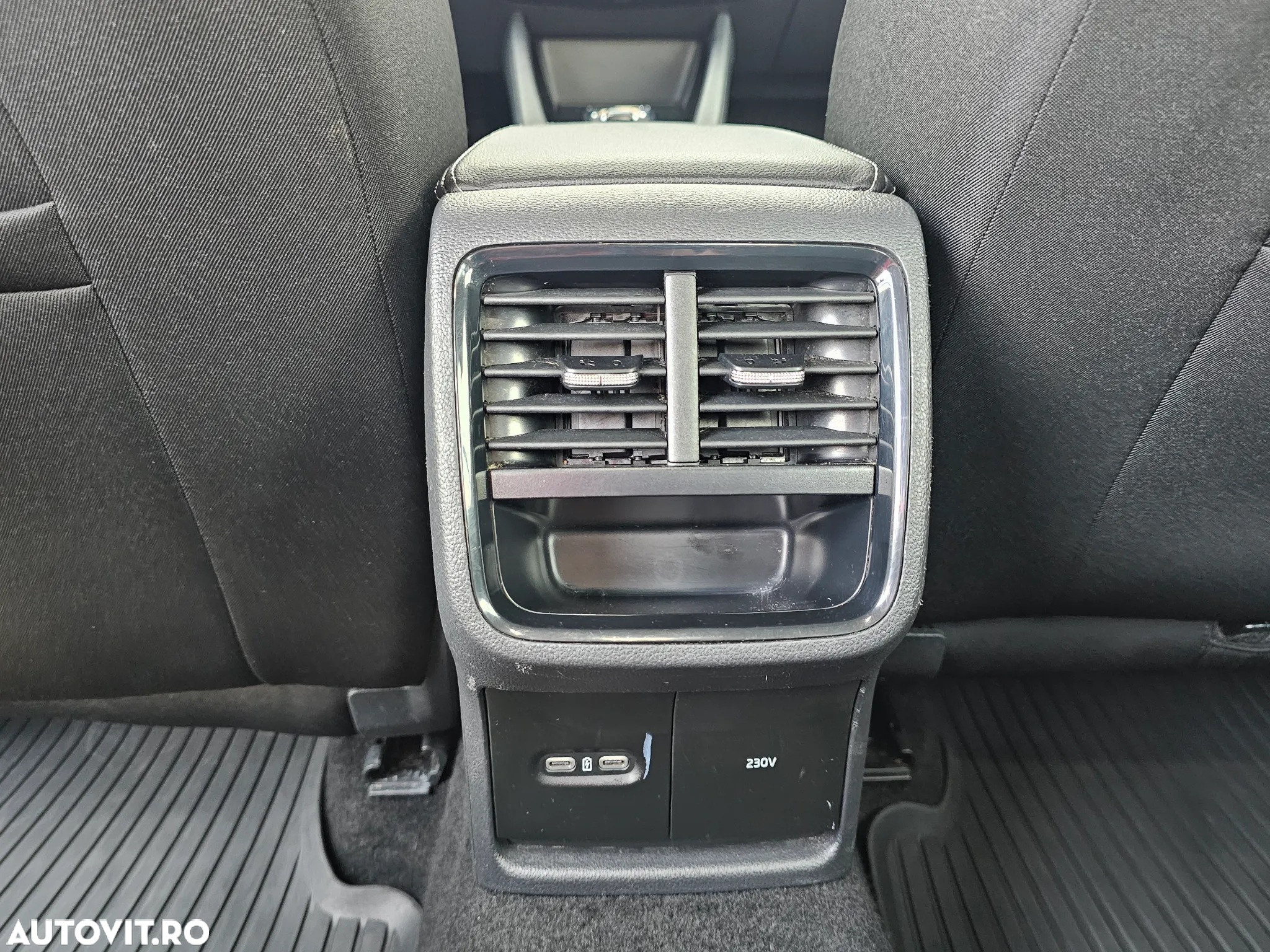 Skoda Octavia 2.0 TDI DSG Ambition - 22
