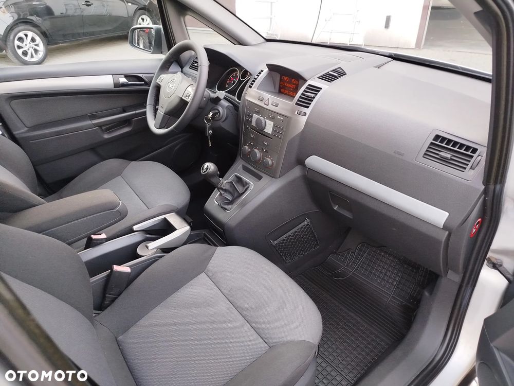 Opel Zafira 1.8 Active - 13