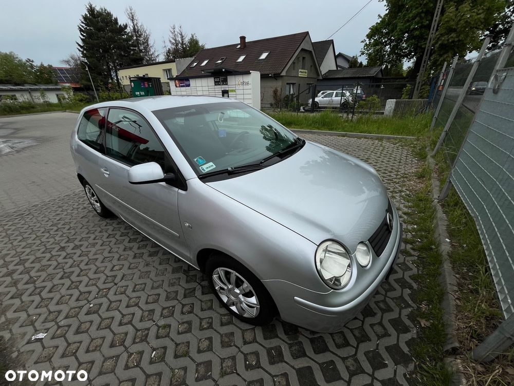 Volkswagen Polo 1.4 16V Basis - 12