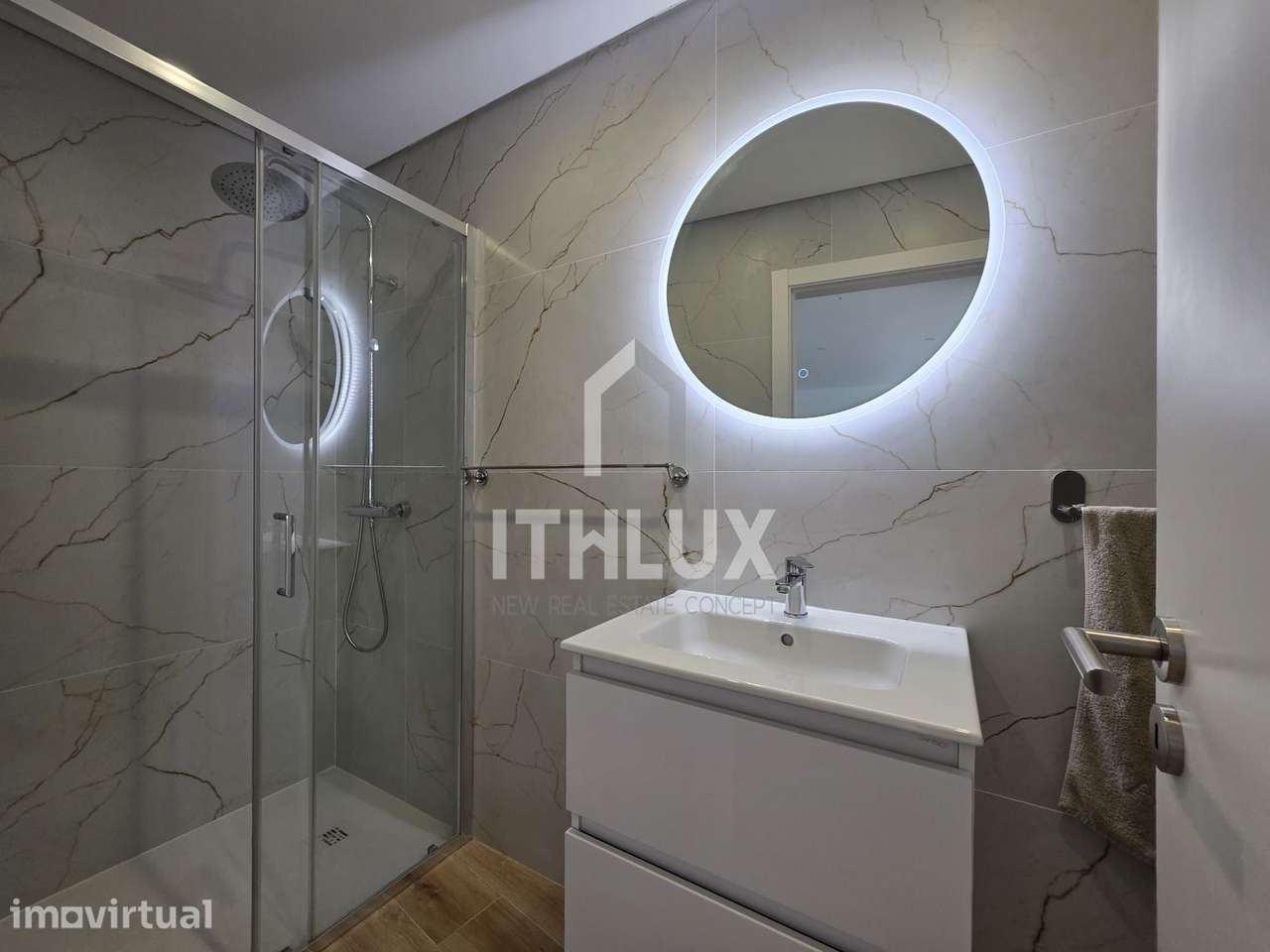 Apartamento T2 com garagem em Olhão - Grande imagem: 4/19