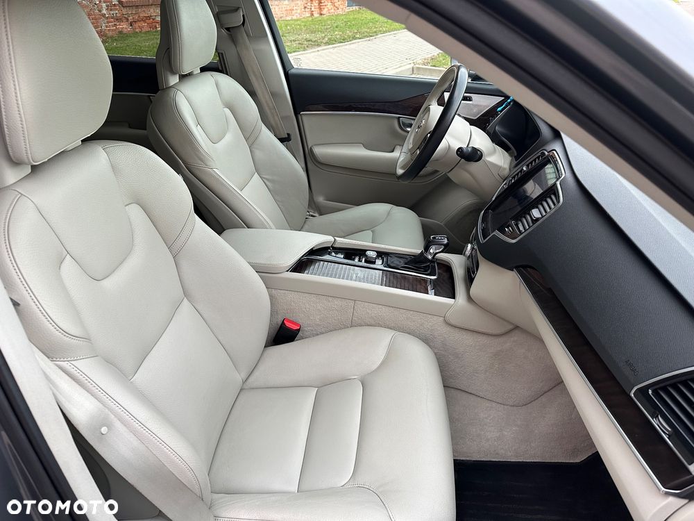 Volvo XC 90 T6 AWD Momentum 7os - 13