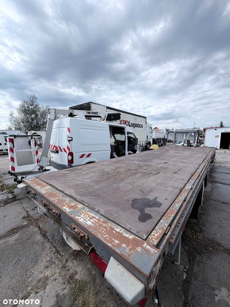 PLATFORMA 8,20x2,47 zabudowa Renault Gama 2016 - 3