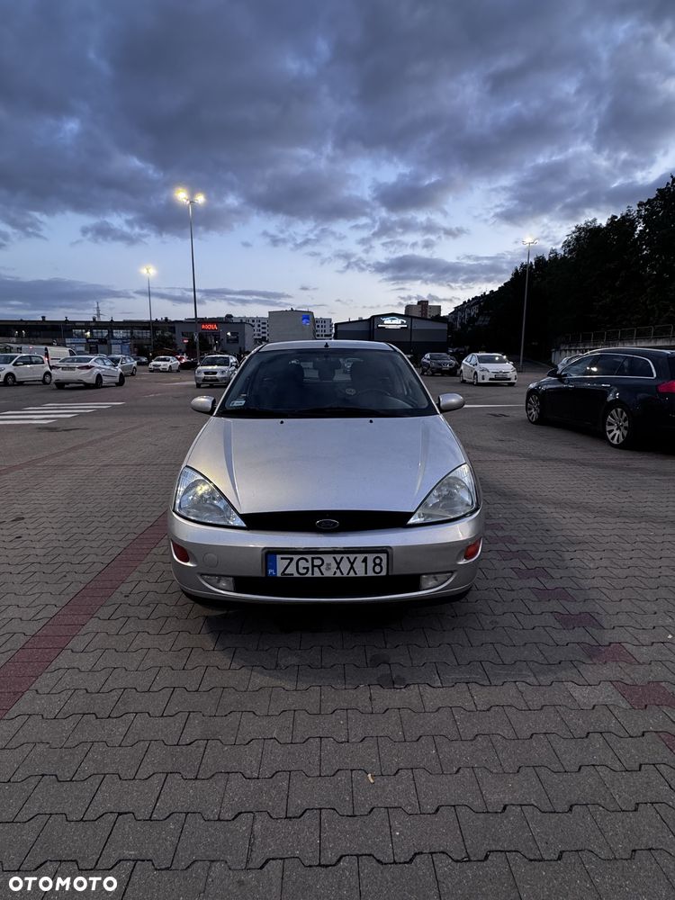 Ford Focus - 1