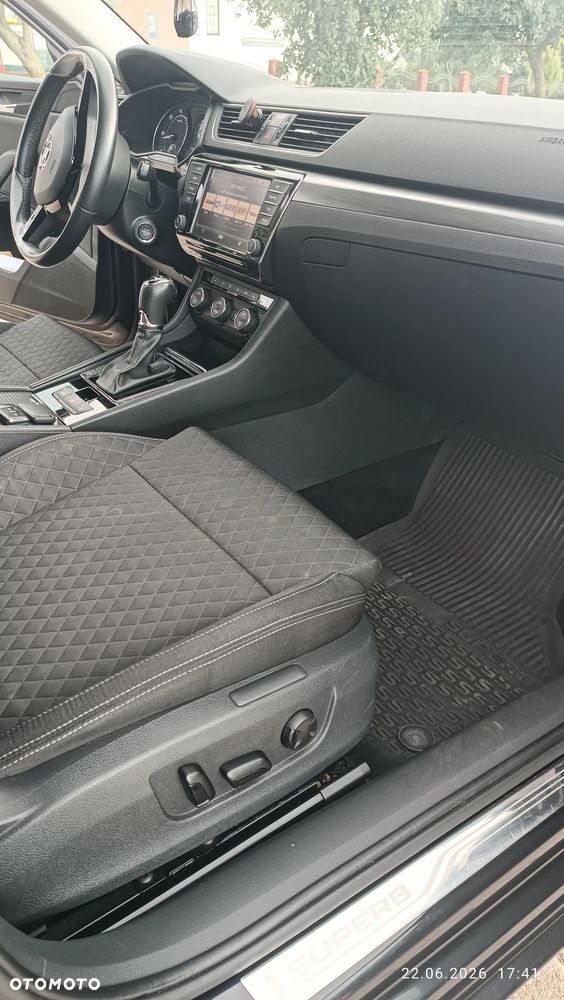 Skoda Superb 2.0 TDI Style DSG - 12