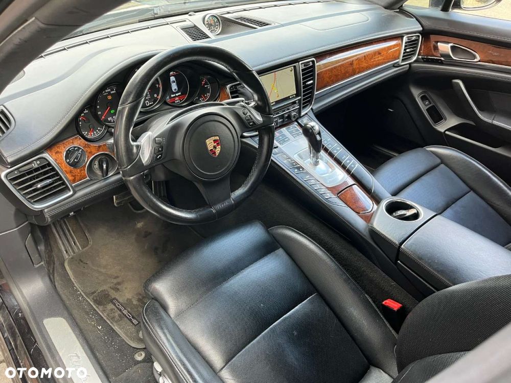 Porsche Panamera Turbo - 7