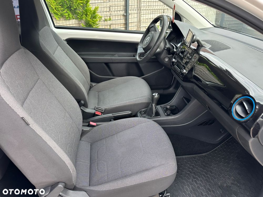 Volkswagen up! - 8