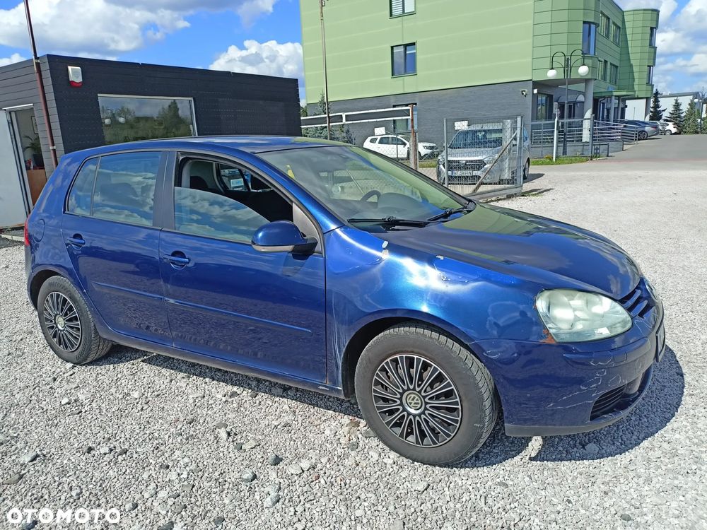 Volkswagen Golf - 6