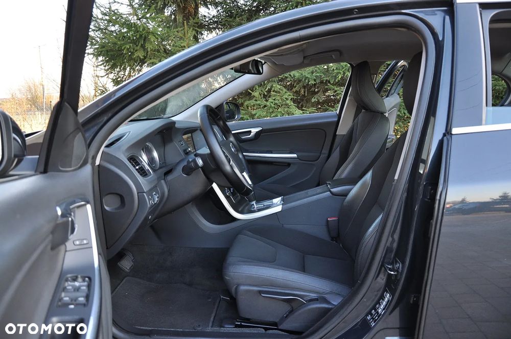 Volvo S60 D4 Geartronic - 19