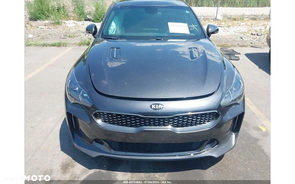 Kia Stinger 3.3 T-GDI AWD GT - 2