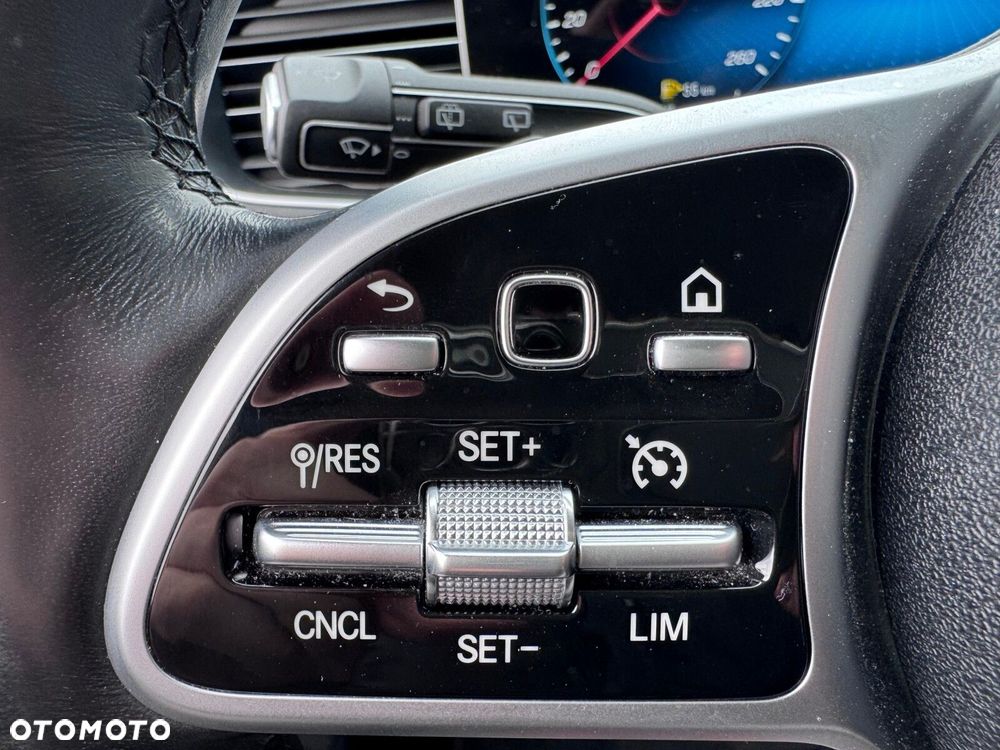 Mercedes-Benz GLE - 25