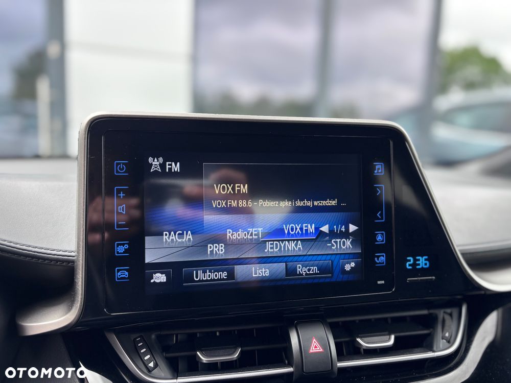 Toyota C-HR Business-Edition - 24