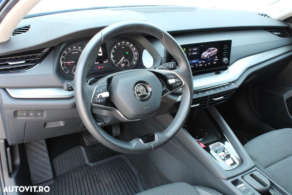 Skoda Octavia 2.0 TDI DSG Ambition - 11