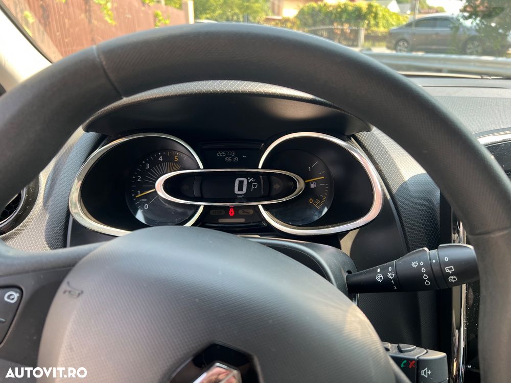 Renault Clio 1.5 dCi 90 Dynamique Aut. - 10