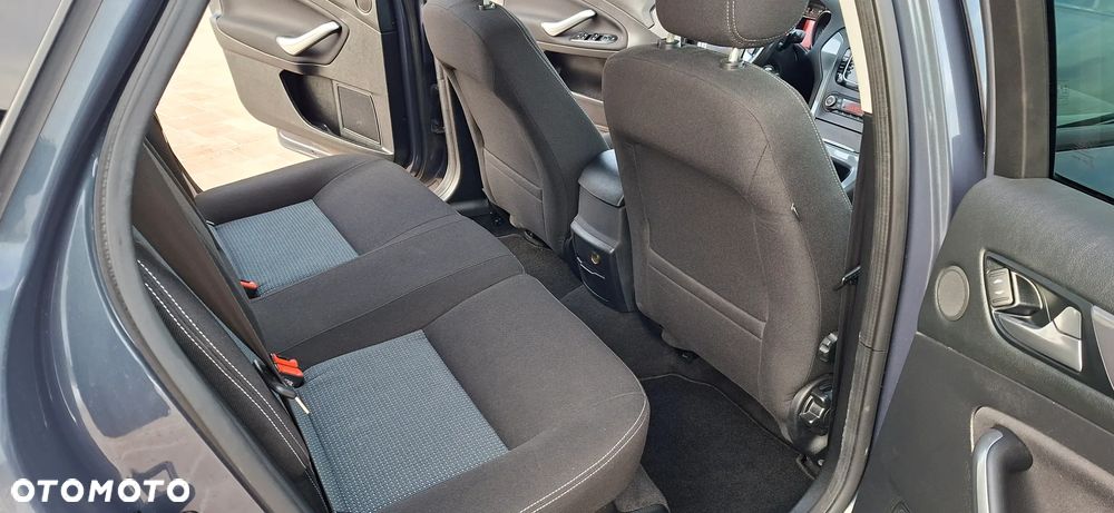 Ford Mondeo 1.6 Eco Boost Trend - 19