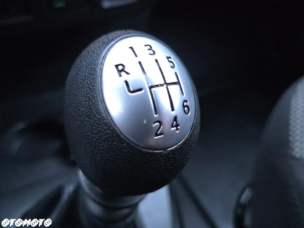 Dacia DOKKER Van 1.3 TCe Comfort Clim 100KM 5d Express I BEZWYPADKOWA z Polskiego Salonu I Wyjątkowo ładny i Zadbany Egzemplarz z Pełną Histroią Serwisową I Zabudowana Przestrzeń ładunkowa I Faktura Vat 23% I Pierwszy i Jedyny Właściciel I - 25