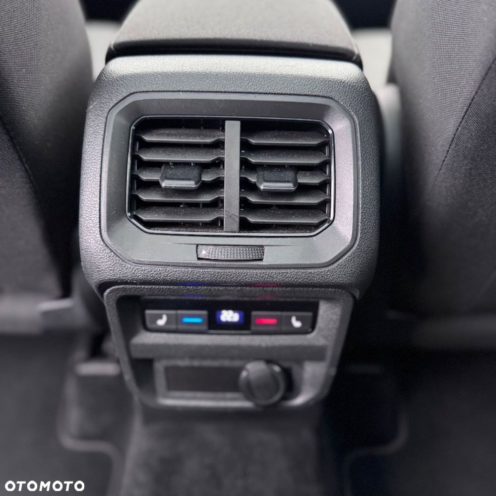 Volkswagen Tiguan - 25