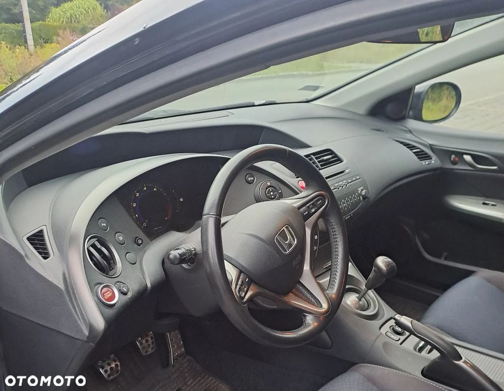 Honda Civic 1.8 Comfort - 14