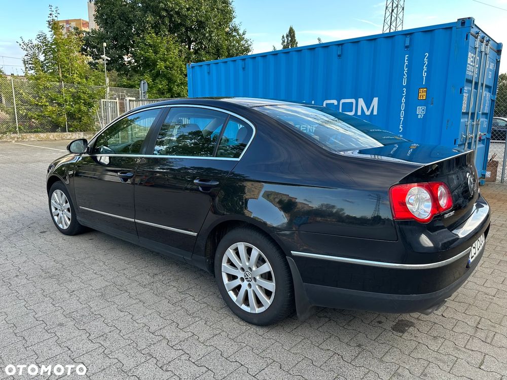 Volkswagen Passat 2.0 TDI Comfortline - 5