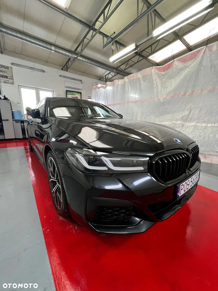 BMW Seria 5 520d xDrive - 5
