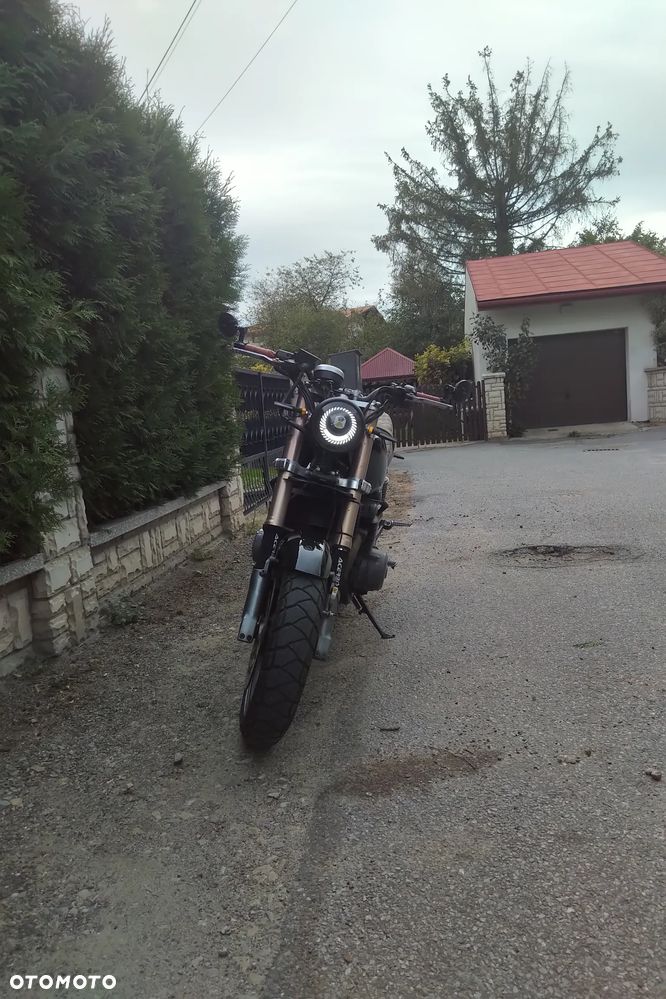 Kawasaki Zephyr - 4