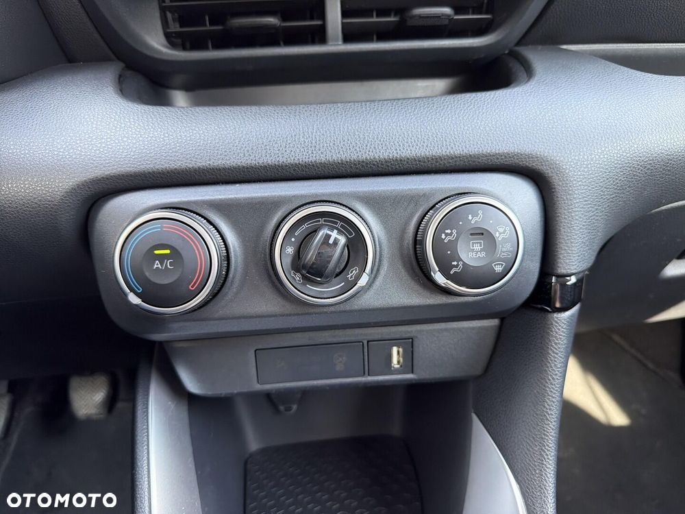 Toyota Yaris - 11