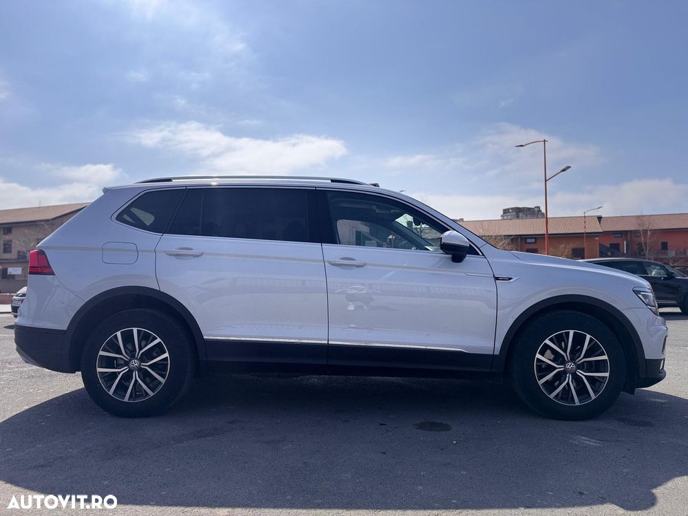 Volkswagen Tiguan 2.0 TDI 4Mot DSG Comfortline - 9