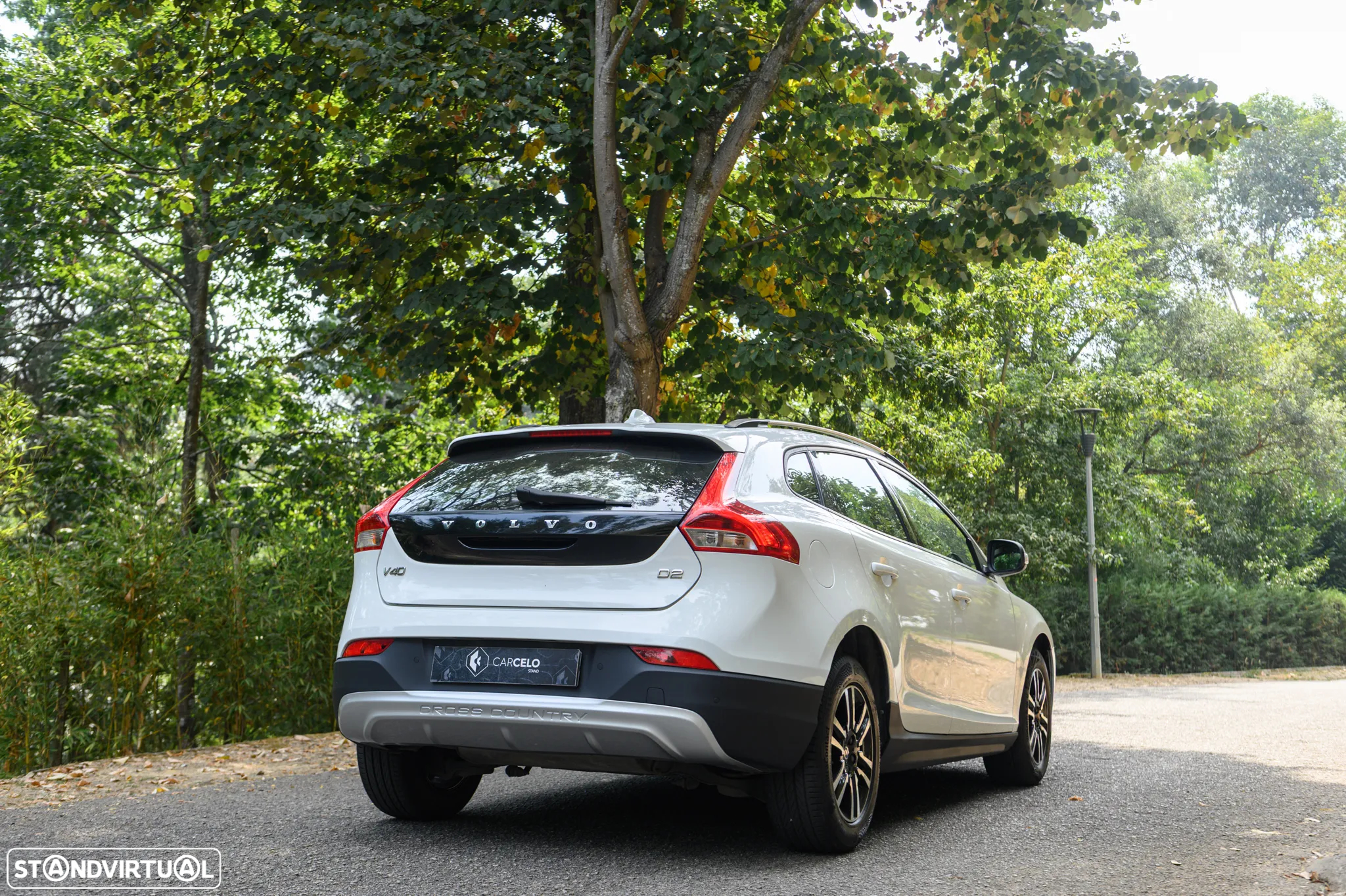 Volvo V40 Cross Country 2.0 D2 Summum - 7