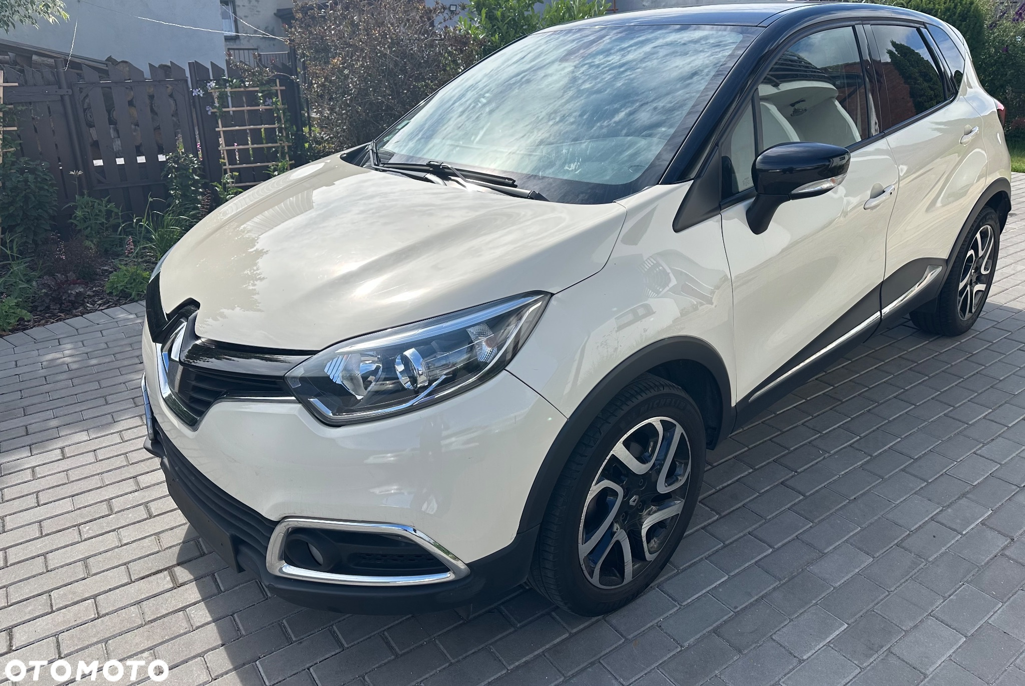 Renault Captur 1.2 Energy TCe Limited EDC - 19