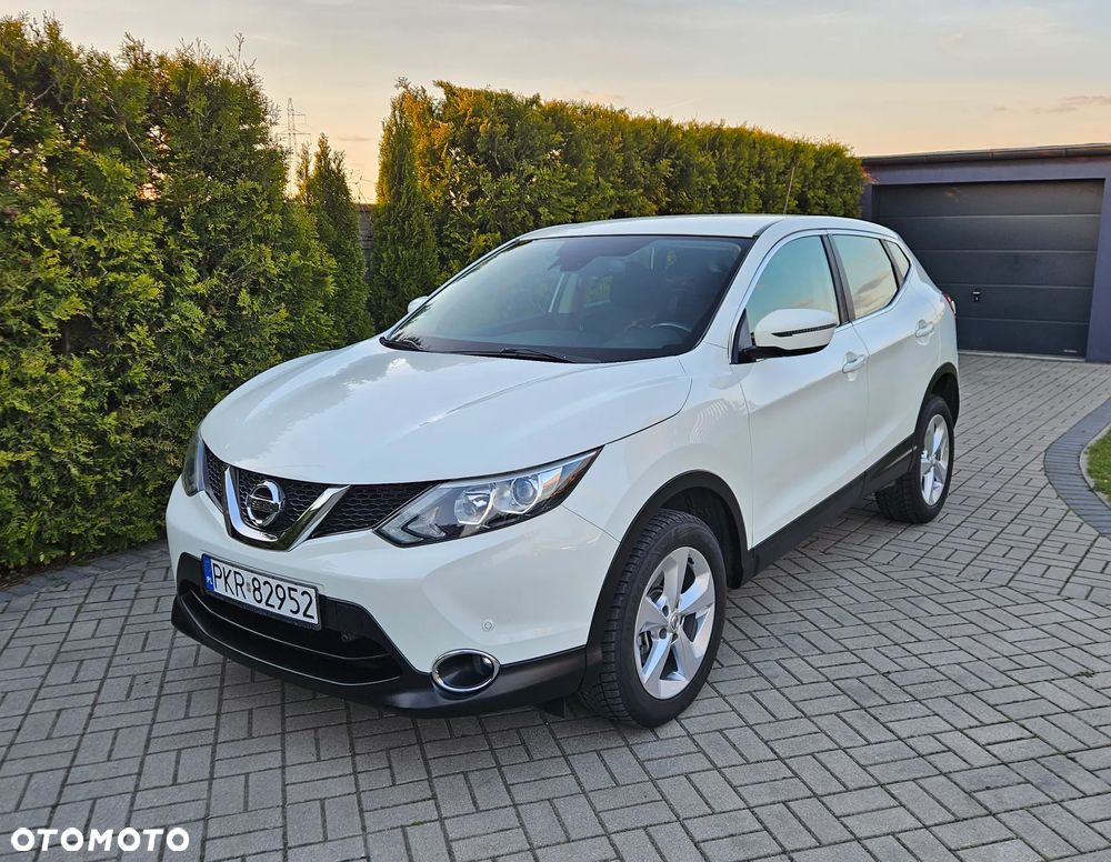 Nissan Qashqai 1.6 DCi N-Connecta - 4