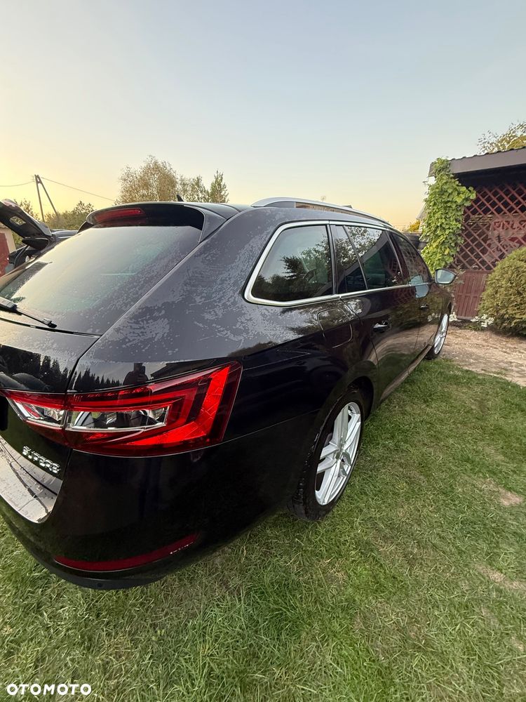 Skoda Superb 2.0 TDI Style - 19