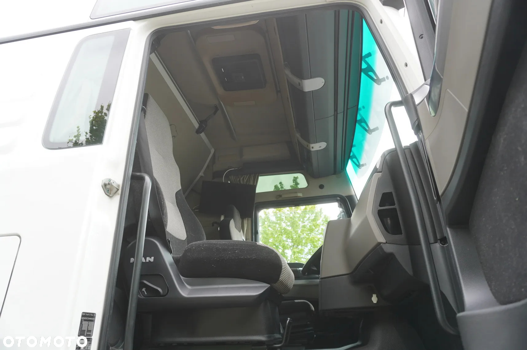 MAN TGX 35.580 E6 8×4/4 / Plandeka 23 EPAL / 4. oś skrętna - 24
