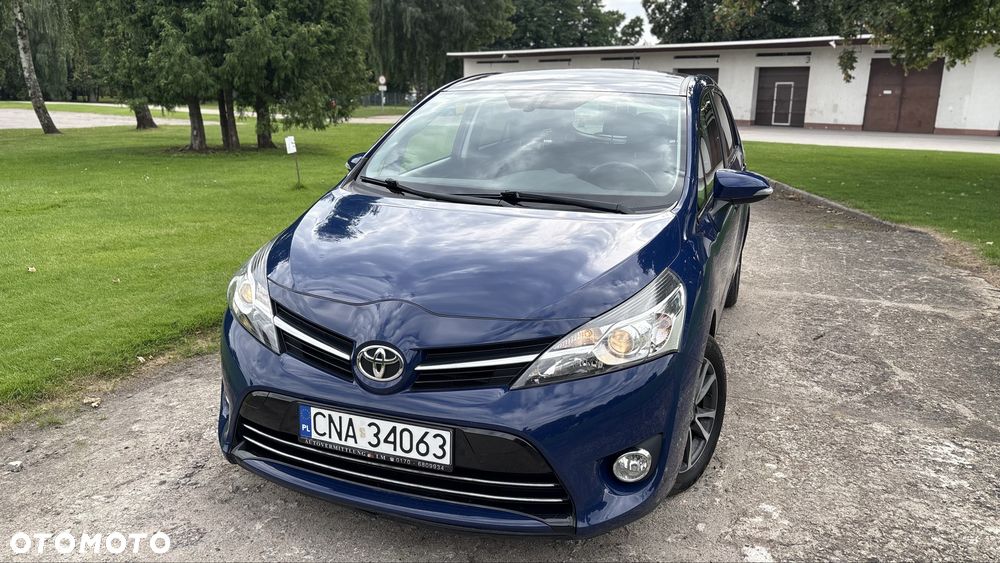 Toyota Verso - 4