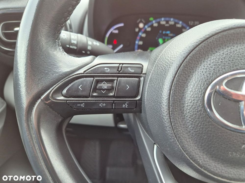 Toyota Yaris Cross Hybrid 1.5 Comfort - 17
