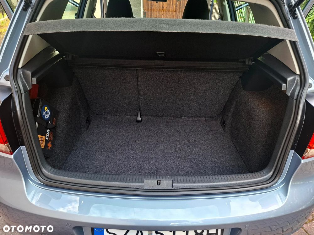 Volkswagen Golf - 28
