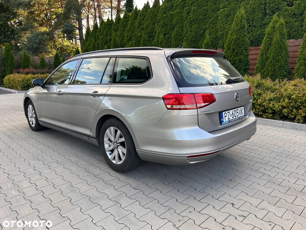Volkswagen Passat - 2