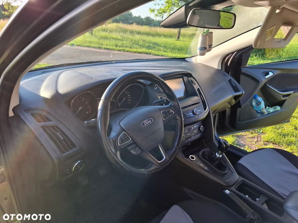 Ford Focus 1.0 EcoBoost Titanium ASS - 10