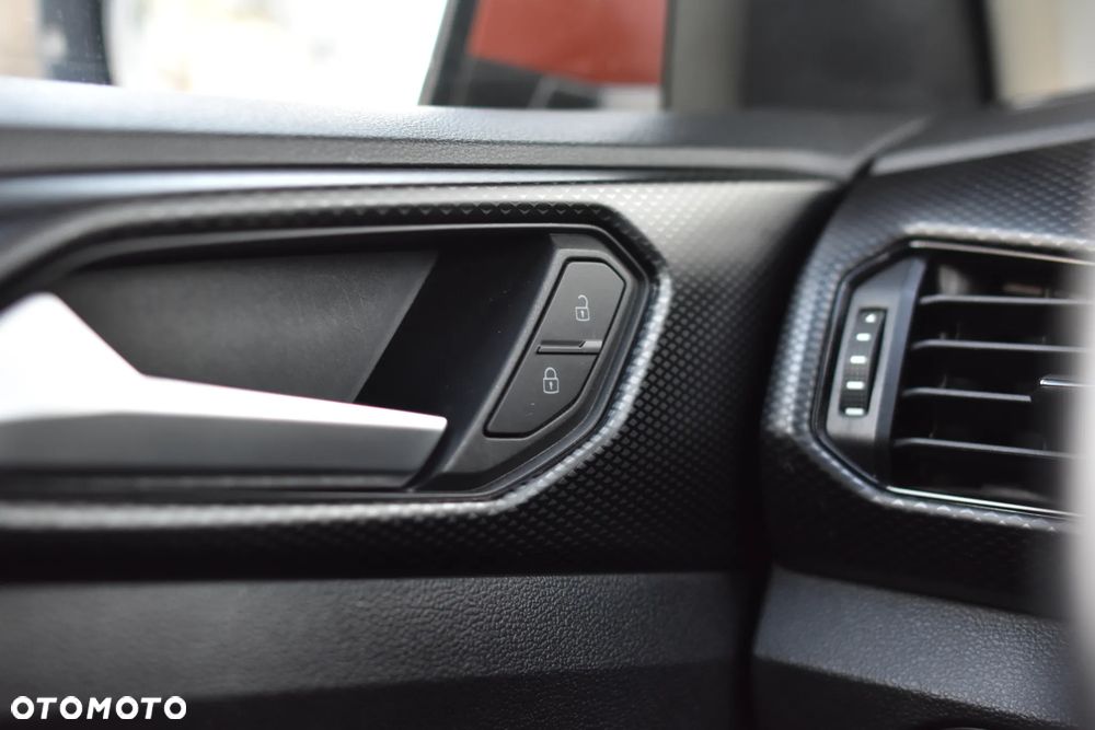 Volkswagen T-Cross 1.0 TSI Life - 19