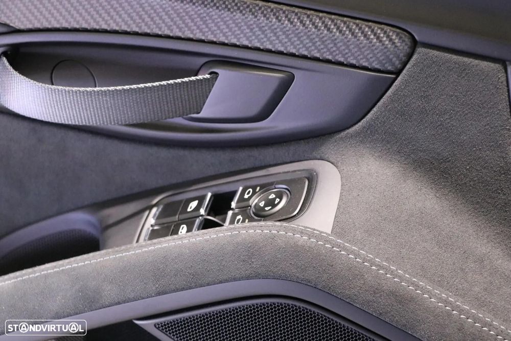 Porsche 718 Cayman - 13