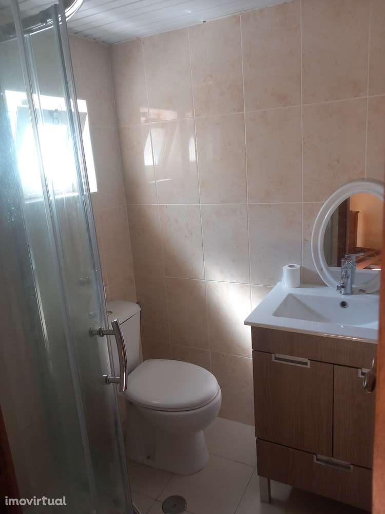 Moradia T4 - Grande imagem: 2/7