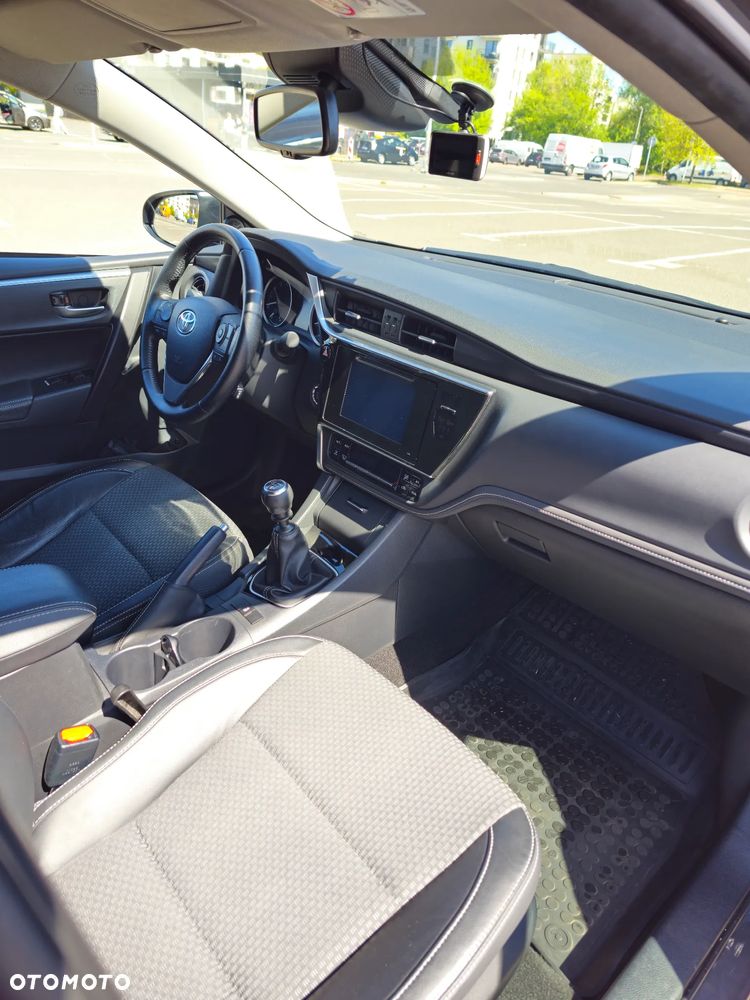 Toyota Corolla 1.6 Prestige - 16