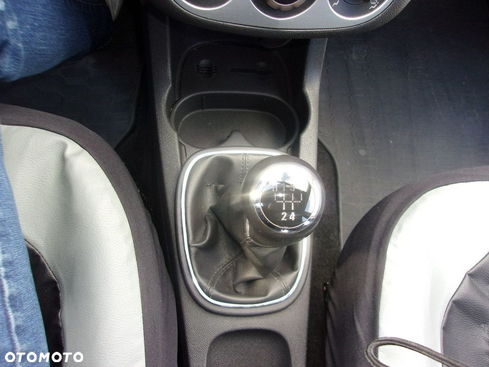 Opel Corsa - 19