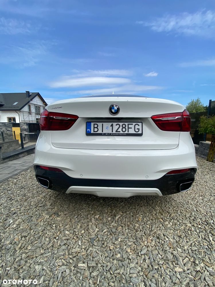 BMW X6 xDrive40d - 11
